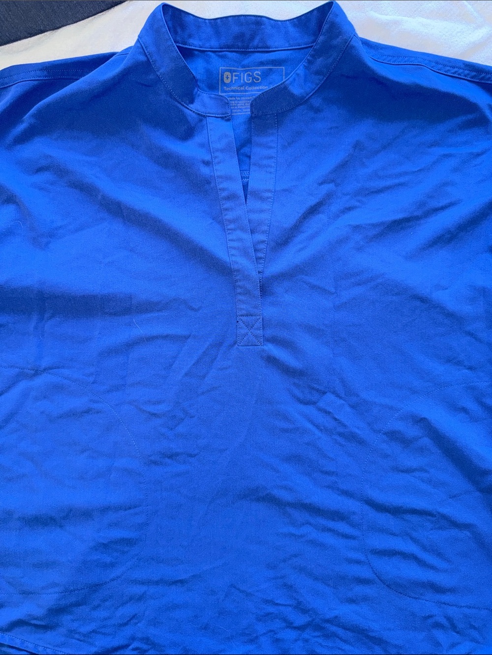 Blue figs tops